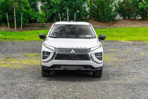 2022 Mitsubishi Eclipse Cross LE
