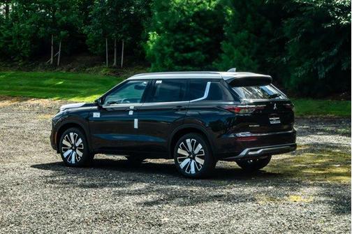 2025 Mitsubishi Outlander