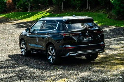 2025 Mitsubishi Outlander