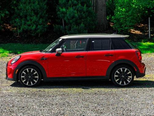 2023 MINI Hardtop Cooper S Classic