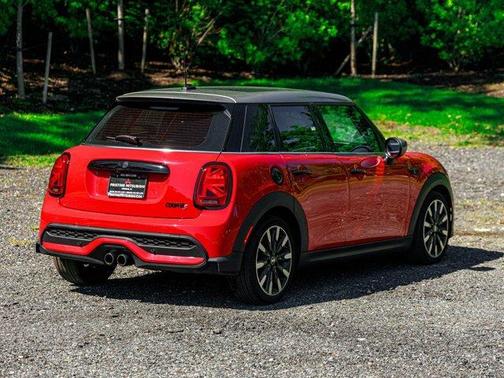 2023 MINI Hardtop Cooper S Classic