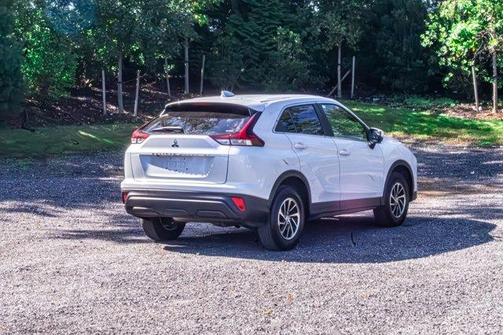2022 Mitsubishi Eclipse Cross ES