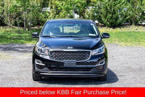 Aurora Black 2020 Kia Sedona L