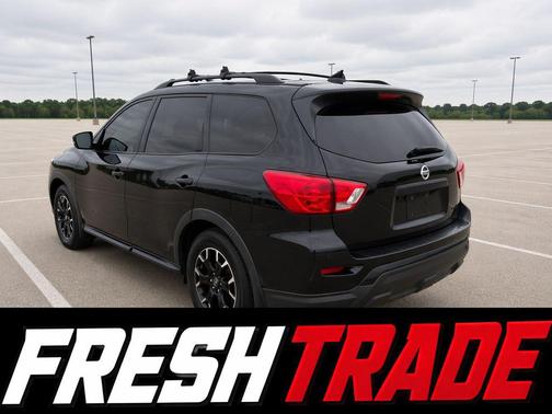 Magnetic Black Pearl 2020 Nissan Pathfinder SV 4WD