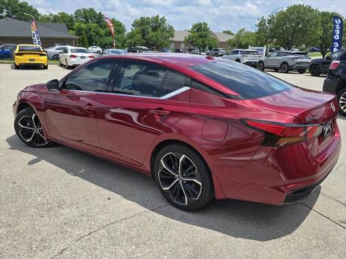 2024 Nissan Altima SR FWD
