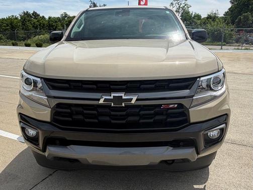 Sand Dune Metallic 2022 Chevrolet Colorado Z71
