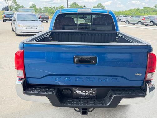 Blazing Blue Pearl 2017 Toyota Tacoma TRD Off Road