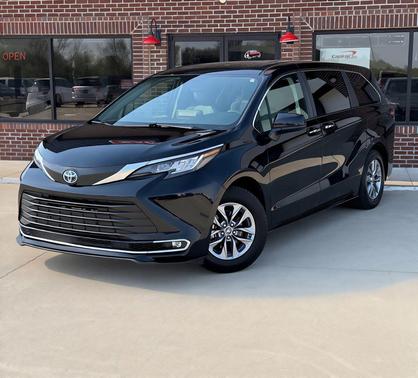 2022 Toyota Sienna XLE