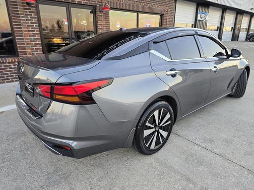 2022 Nissan Altima 2.5 SL