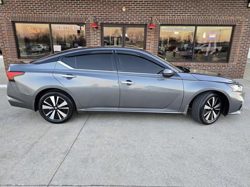 2022 Nissan Altima 2.5 SL