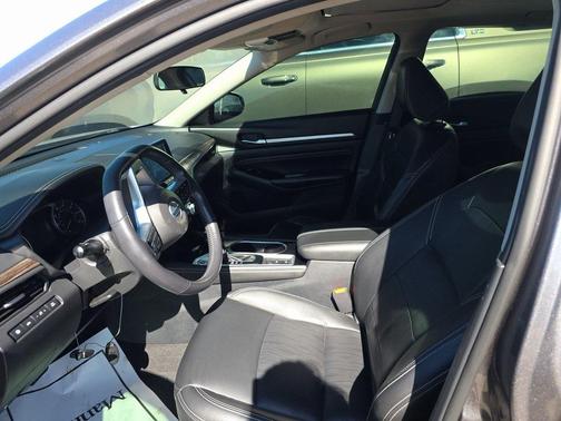 2022 Nissan Altima 2.5 SL