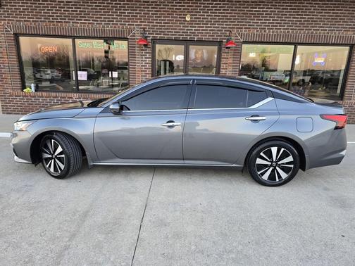 2022 Nissan Altima 2.5 SL