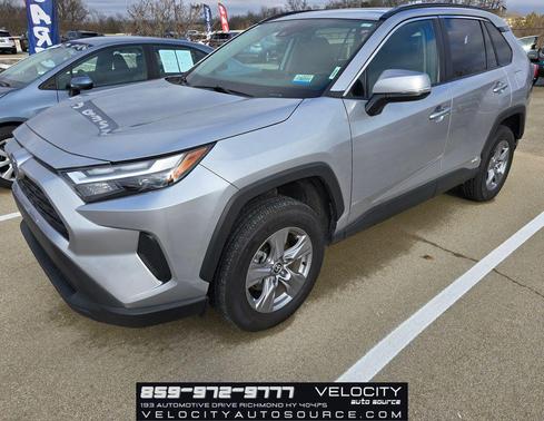 2022 Toyota RAV4 Hybrid XLE