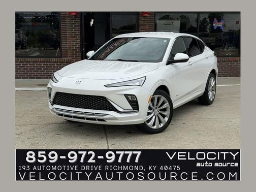 White Frost Tricoat 2024 Buick Envista Avenir FWD