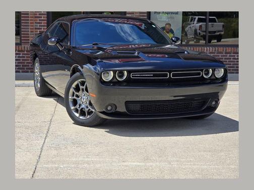 Pitch Black Clearcoat 2017 Dodge Challenger GT