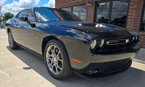 Pitch Black Clearcoat 2017 Dodge Challenger GT