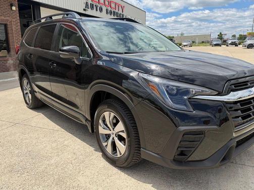 Crystal Black Silica 2023 Subaru Ascent Premium 7-Passenger