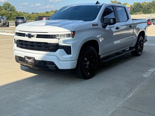 Summit White 2022 Chevrolet Silverado 1500 RST
