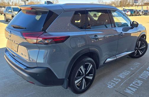 2021 Nissan Rogue SL