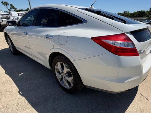 White Diamond Pearl 2010 Honda Accord Crosstour EX-L