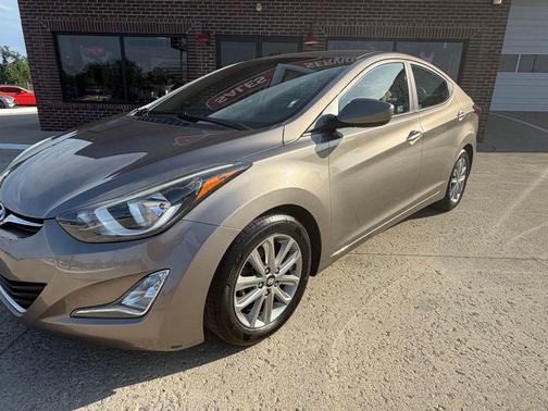 Desert Bronze 2016 Hyundai ELANTRA SE