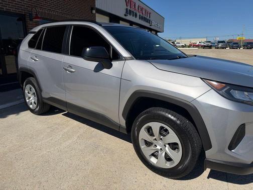 Silver Sky Metallic 2021 Toyota RAV4 LE