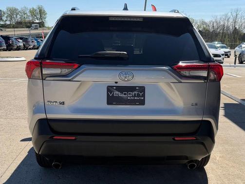 Silver Sky Metallic 2021 Toyota RAV4 LE