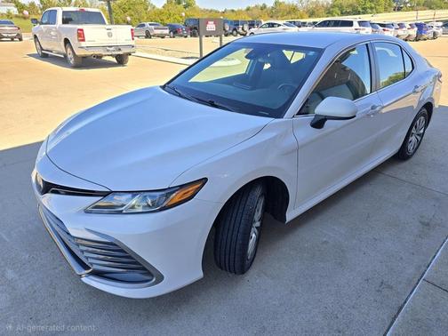 2022 Toyota Camry LE