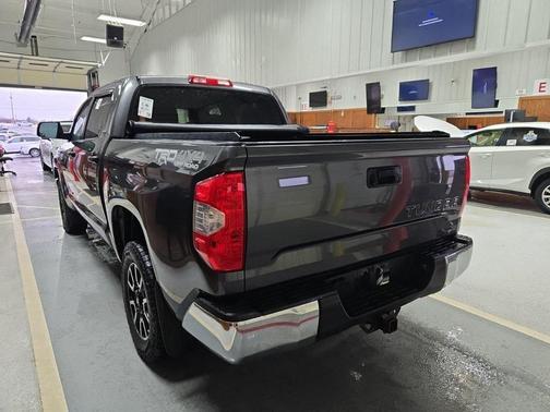 2016 Toyota Tundra SR5