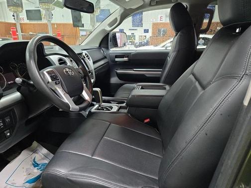 2016 Toyota Tundra SR5