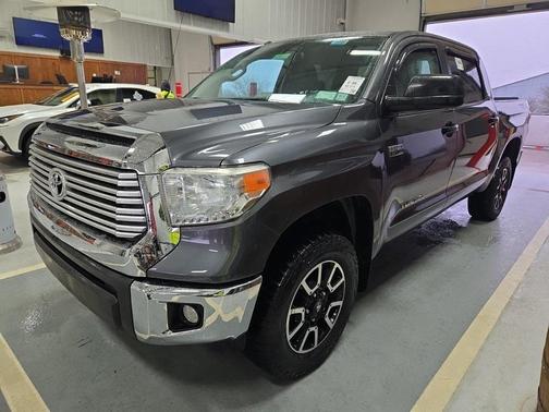 2016 Toyota Tundra SR5