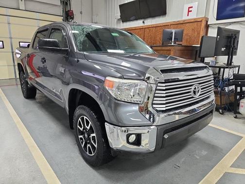 2016 Toyota Tundra SR5