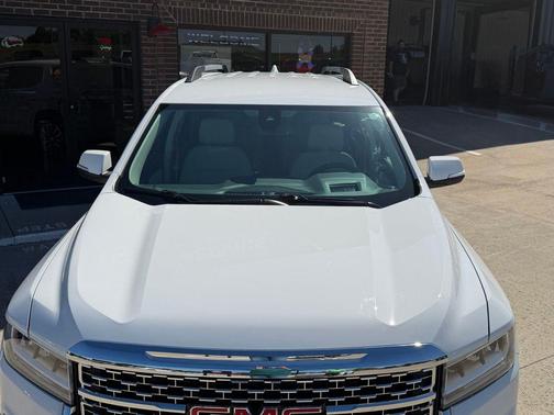Summit White 2023 GMC Acadia Denali