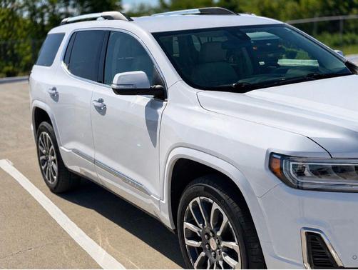 Summit White 2023 GMC Acadia Denali