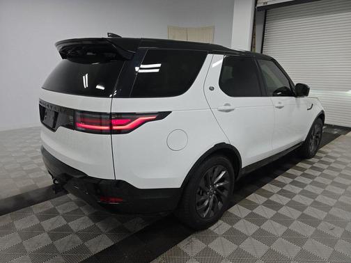 2023 Land Rover Discovery P360 S R-Dynamic