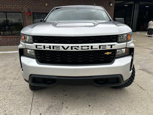 2019 Chevrolet Silverado 1500 Custom