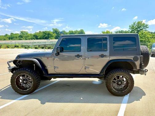 Granite Crystal Metallic Clearcoat 2016 Jeep Wrangler Unlimited Sport