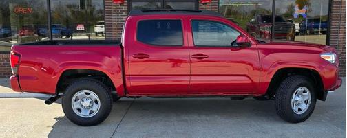 2022 Toyota Tacoma SR