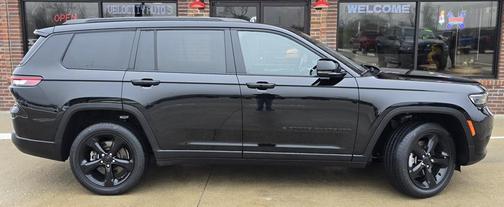 2022 Jeep Grand Cherokee L Altitude