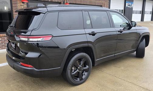2022 Jeep Grand Cherokee L Altitude