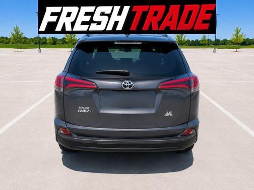 Magnetic Gray Metallic 2018 Toyota RAV4 LE