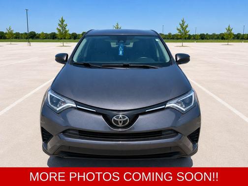 Magnetic Gray Metallic 2018 Toyota RAV4 LE