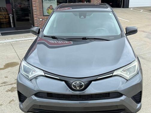 Magnetic Gray Metallic 2018 Toyota RAV4 LE