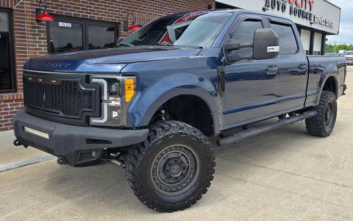 Blue Jeans Metallic 2017 Ford F-250 XLT