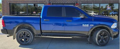 2017 RAM 1500 SLT