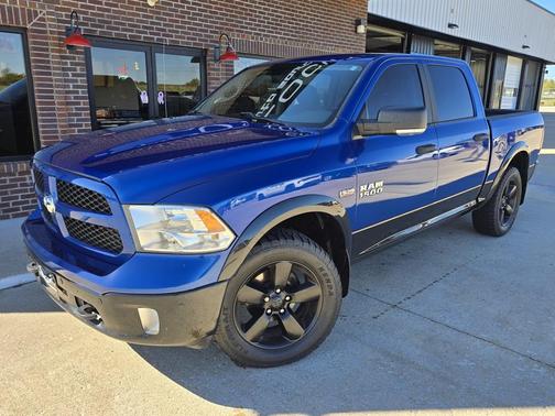 2017 RAM 1500 SLT