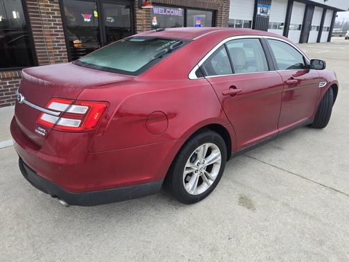 2013 Ford Taurus SEL