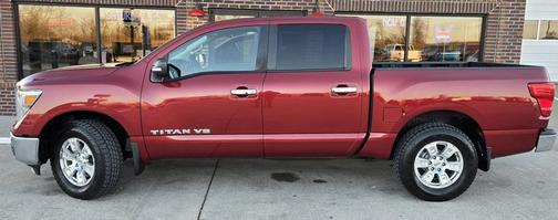 2018 Nissan Titan SV