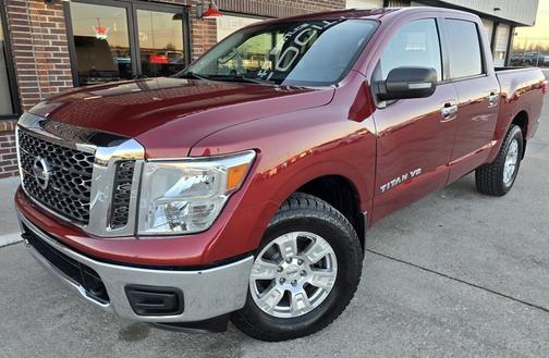 2018 Nissan Titan SV