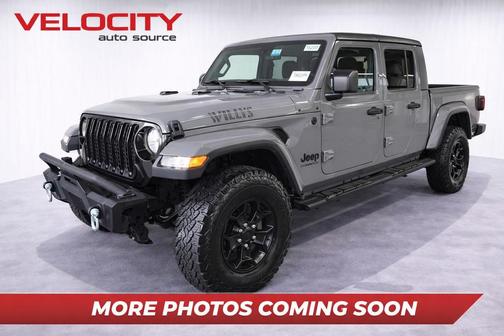 Sting-Gray Clearcoat 2021 Jeep Gladiator Willys 4x4